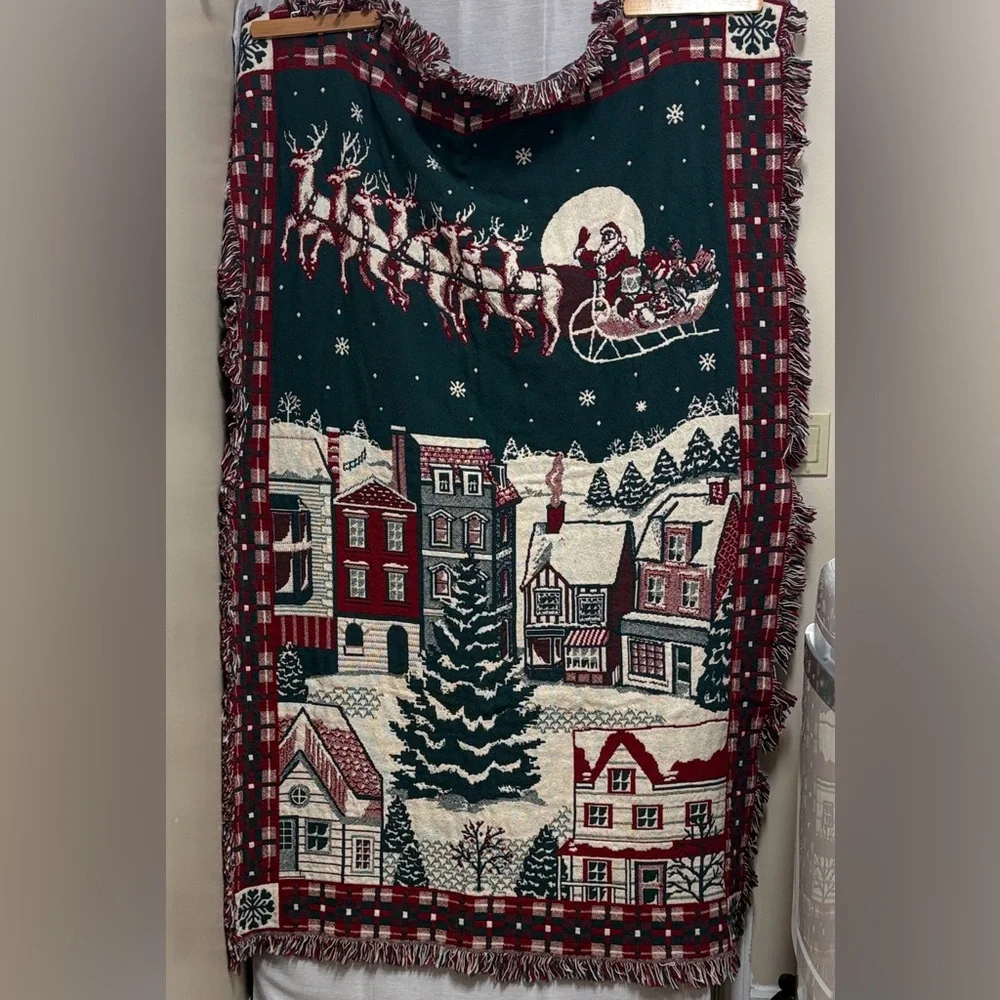 Festive Holiday Vintage Tapestry Throw Blanket w Santa and Reindeer Multicolor